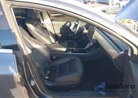 2020 Tesla Model 3 Performance Dual Motor All-Wheel Drive z USA, uszkodzony, nr VIN 5YJ3E1EC1LF601706